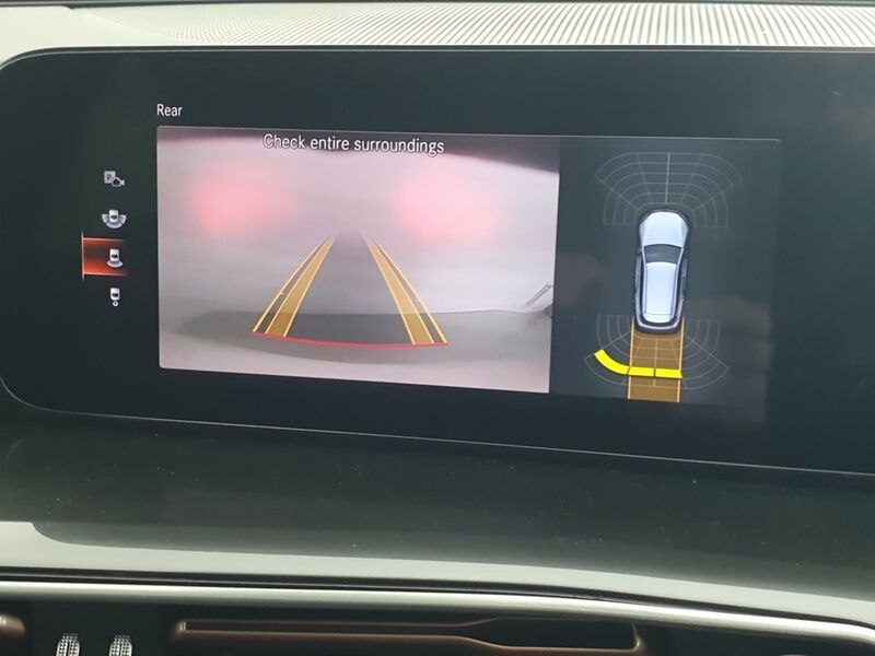 More views of Mercedes-Benz EQC