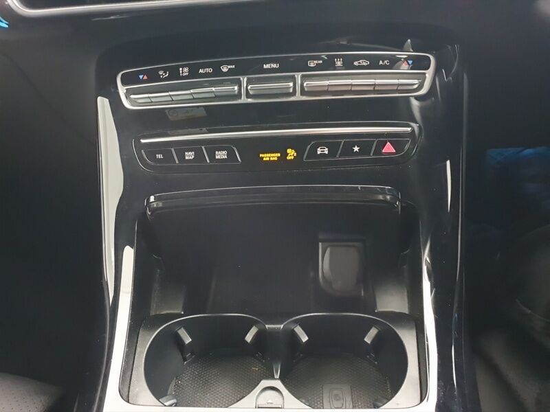 More views of Mercedes-Benz EQC