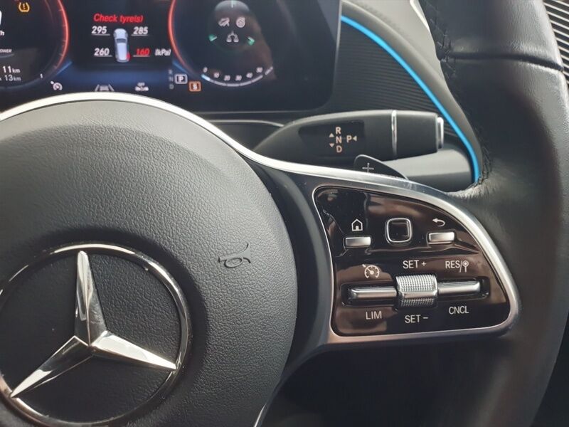 More views of Mercedes-Benz EQC