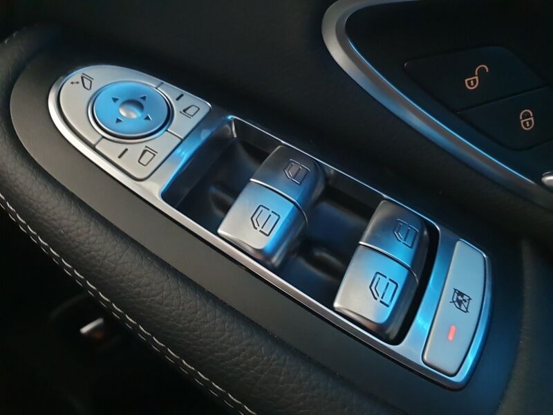 More views of Mercedes-Benz EQC