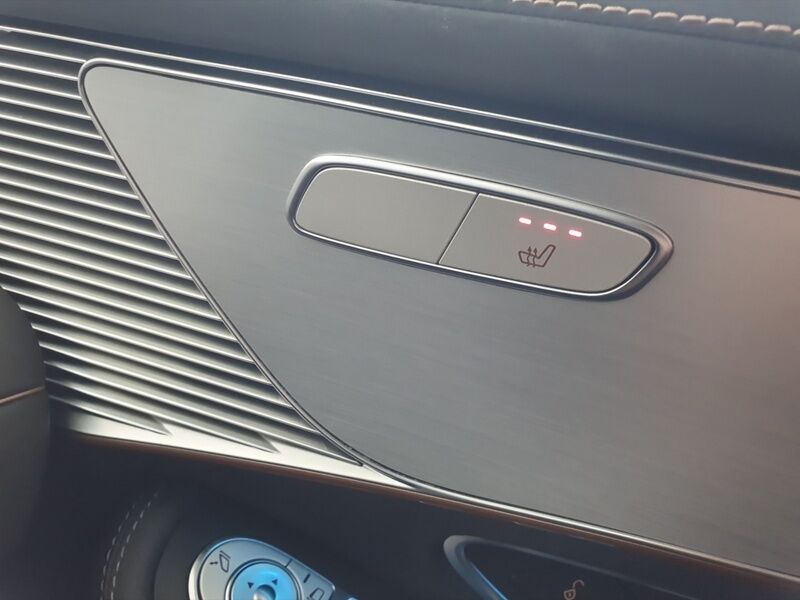 More views of Mercedes-Benz EQC