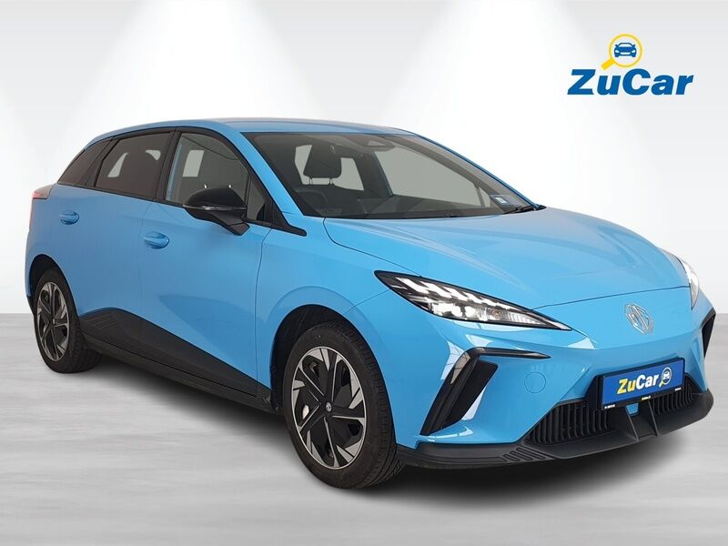 More views of MG MG4