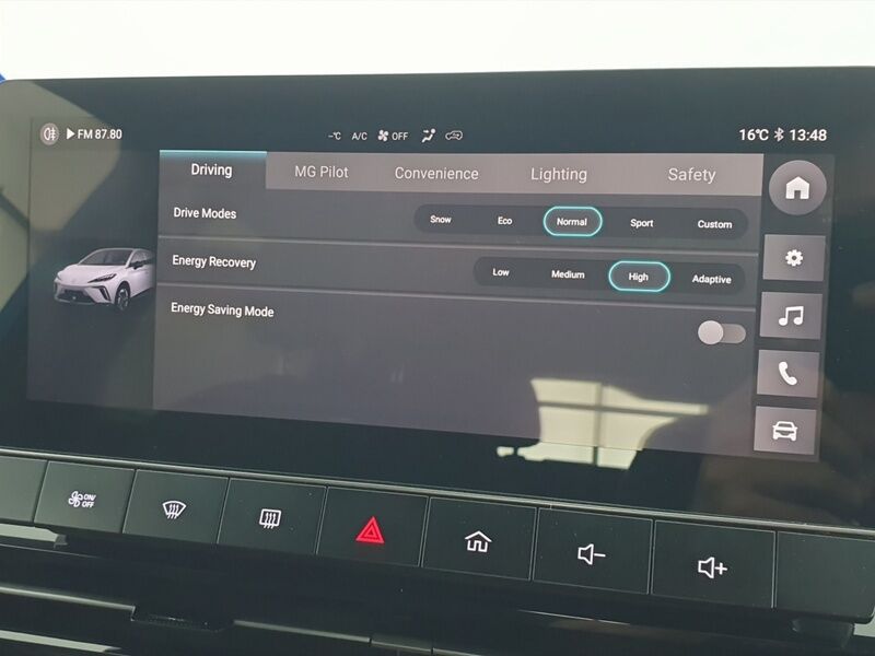 More views of MG MG4