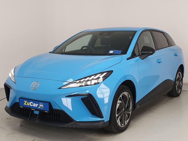 More views of MG MG4