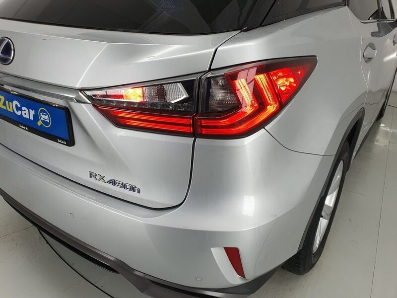 More views of Lexus RX450H