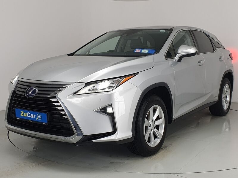 More views of Lexus RX450H