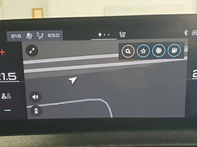 More views of Peugeot 3008