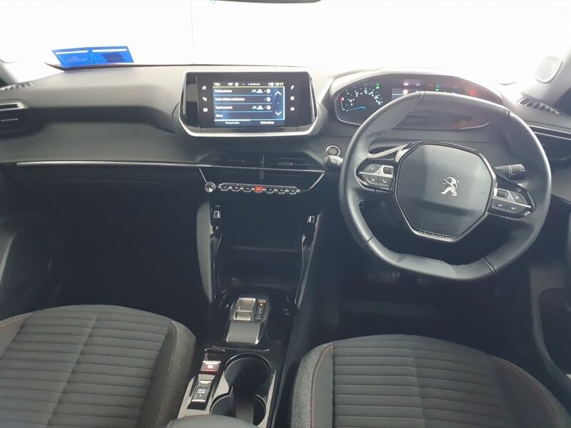 More views of Peugeot 2008