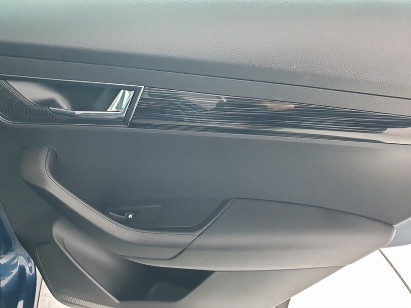 More views of Skoda Karoq