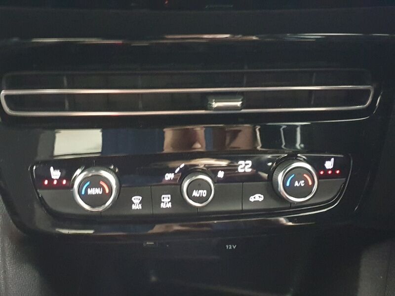 More views of Opel Mokka