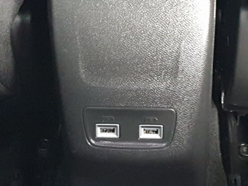 More views of Peugeot 2008