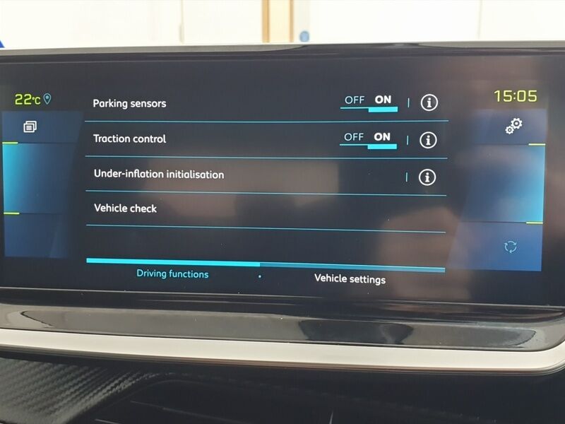 More views of Peugeot 2008