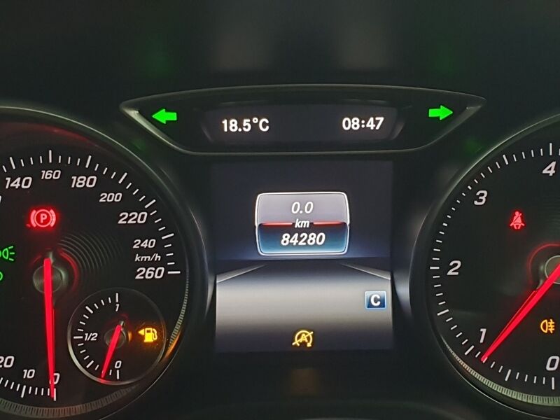 More views of Mercedes-Benz GLA