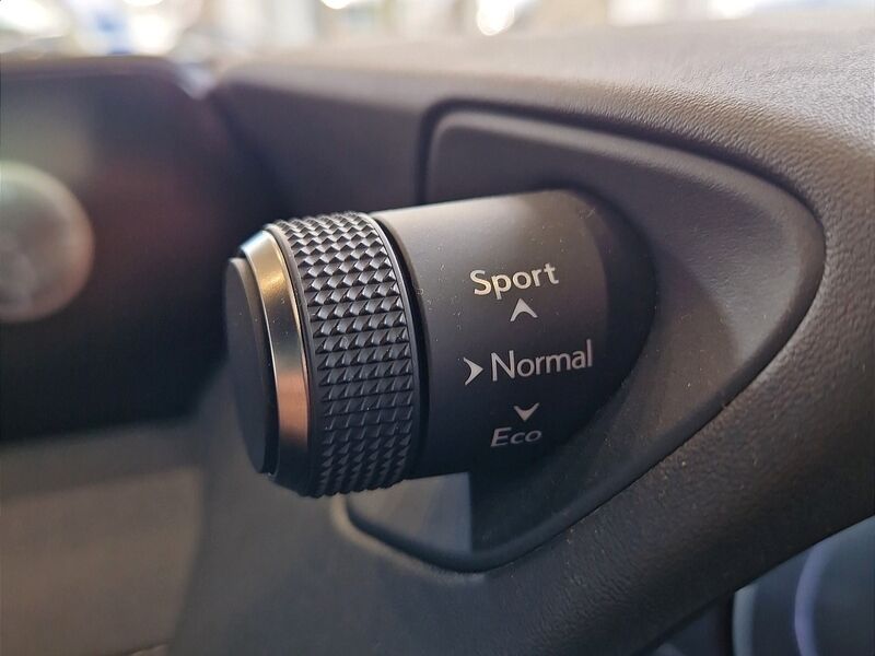 More views of Lexus UX