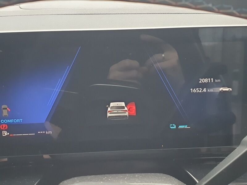 More views of Renault Rafale