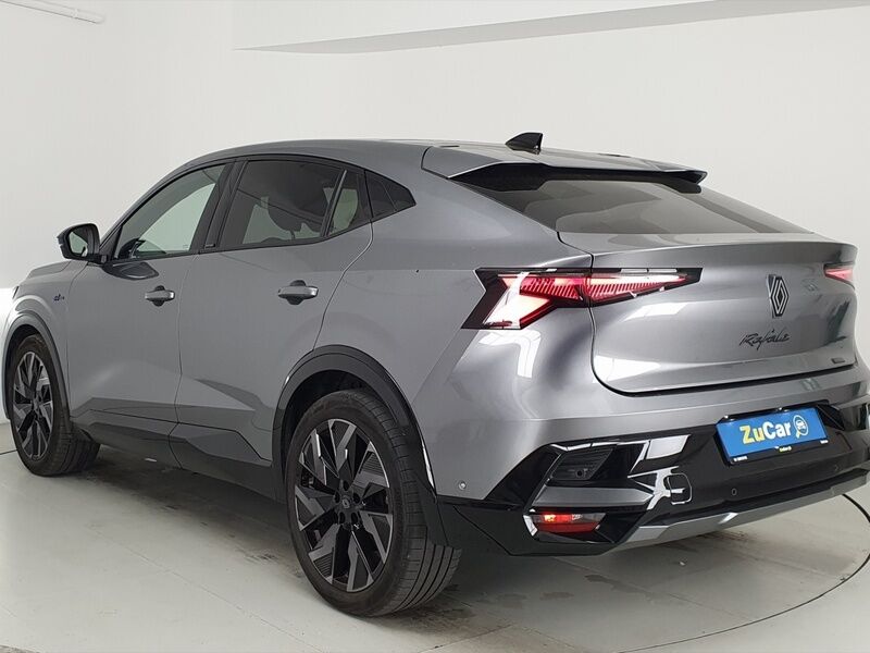 More views of Renault Rafale