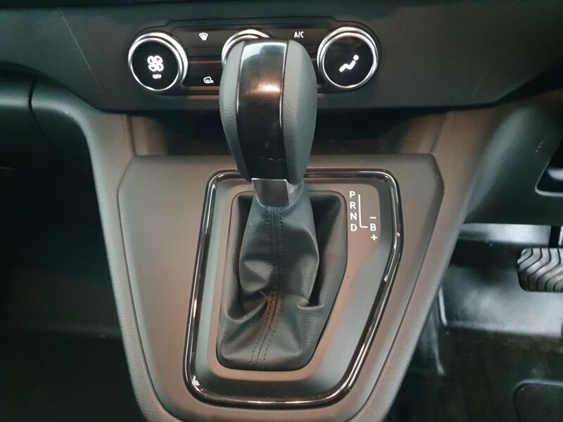 More views of Renault Kangoo