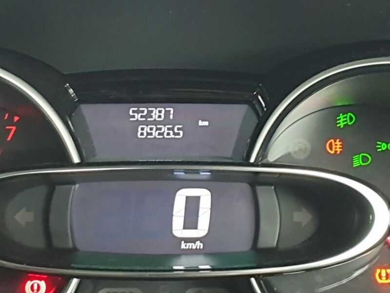 More views of Renault Clio