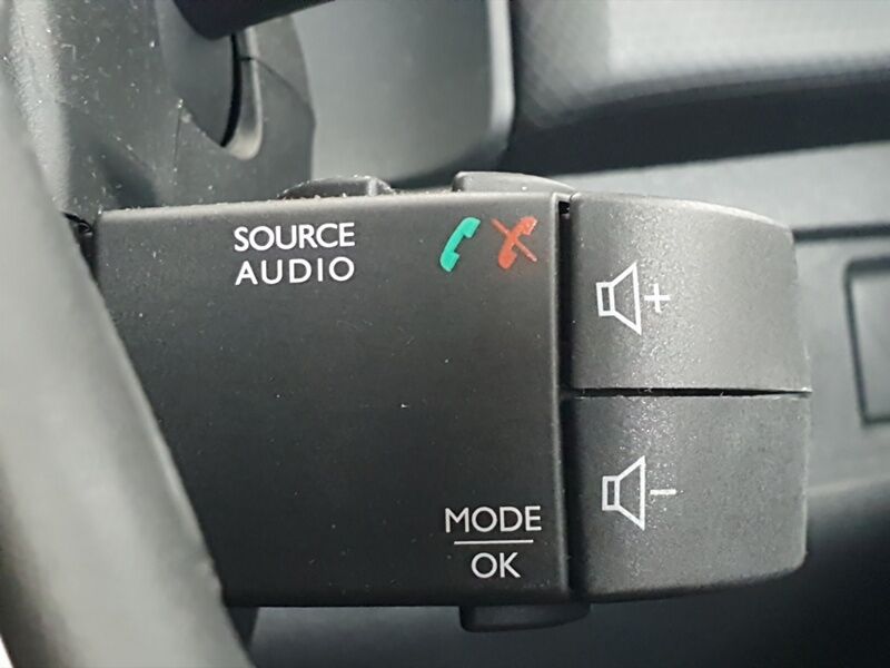 More views of Renault Clio