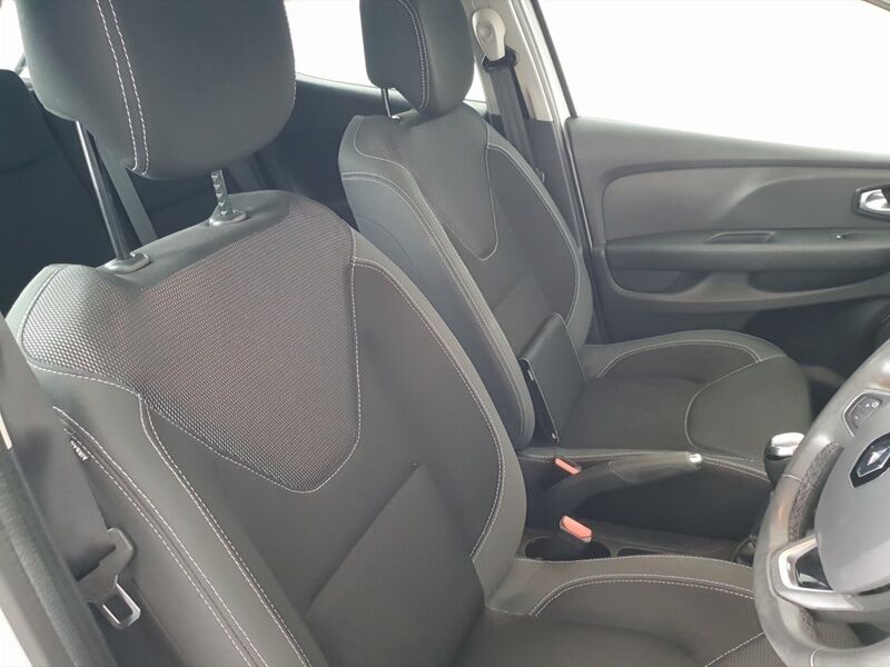 More views of Renault Clio