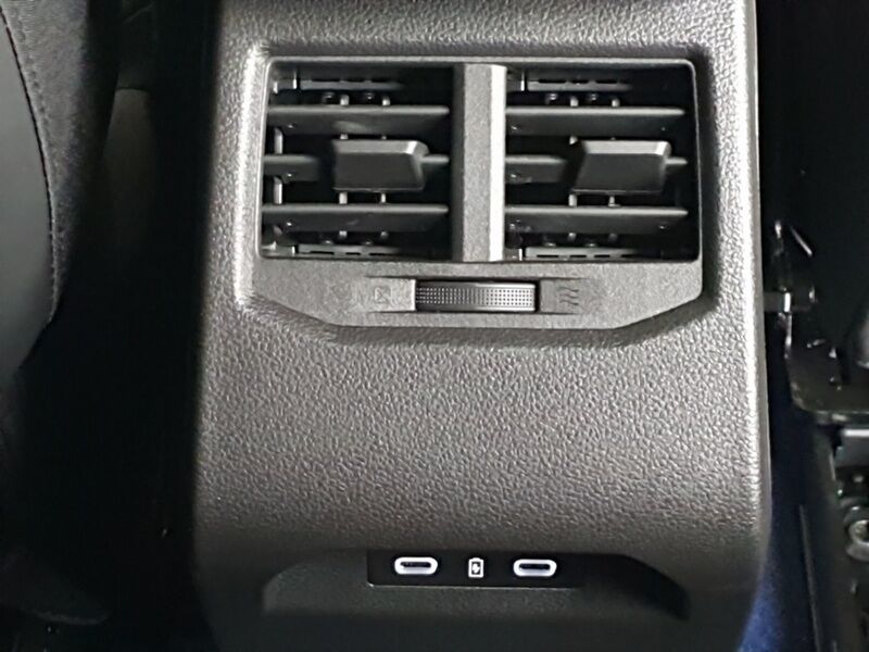 More views of Renault Scenic