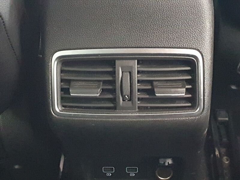 More views of Renault Kadjar