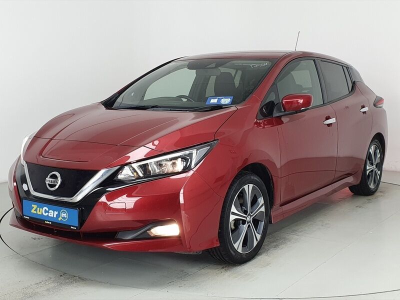 More views of Nissan Leaf