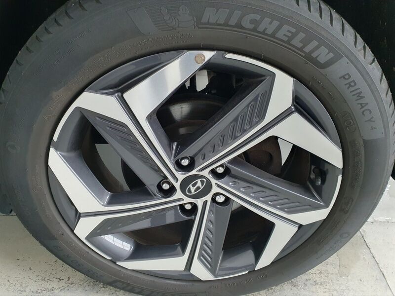 More views of Hyundai Tucson