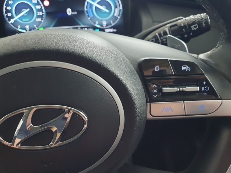 More views of Hyundai Tucson