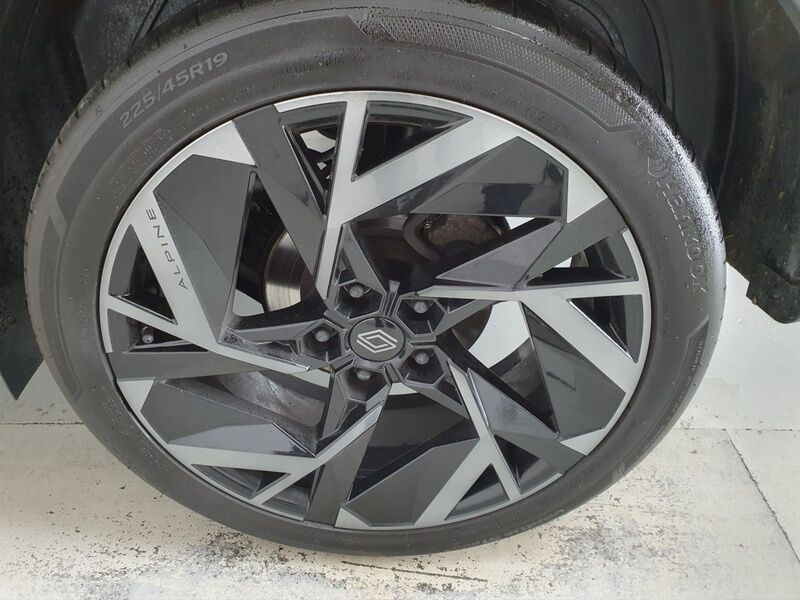 More views of Renault Arkana