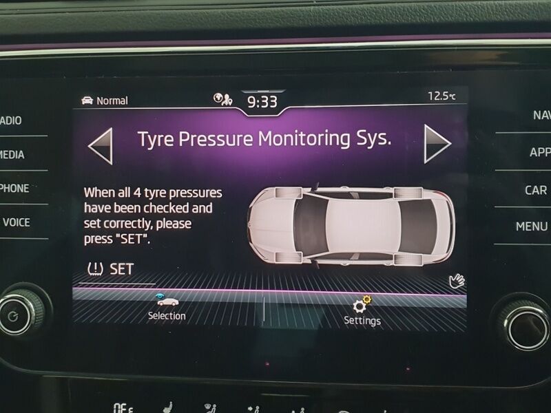 More views of Skoda Superb