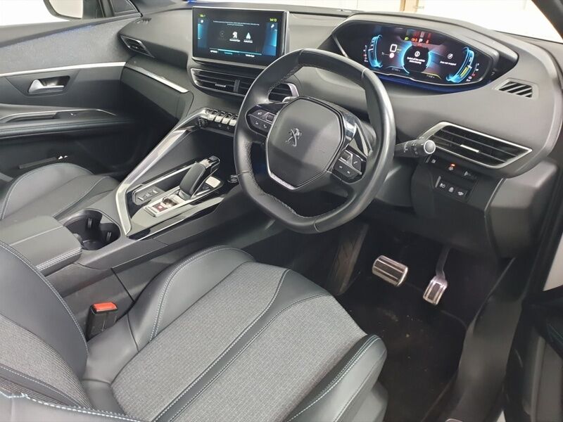 More views of Peugeot 3008