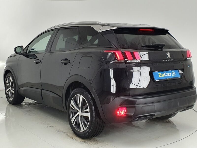 More views of Peugeot 3008