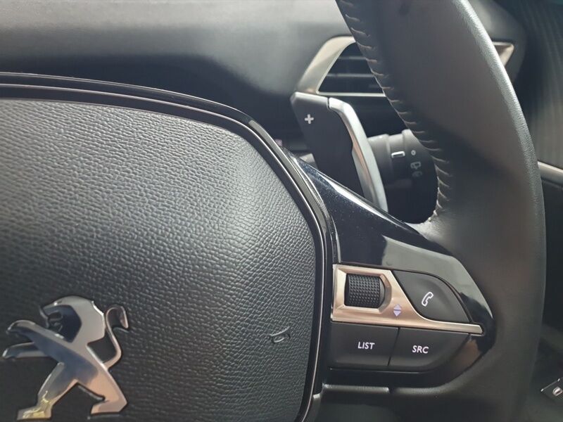 More views of Peugeot 3008