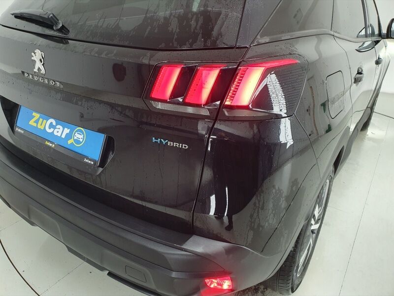 More views of Peugeot 3008