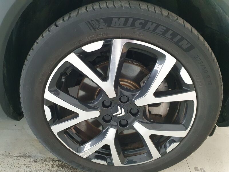 More views of Citroen C5 Aircross