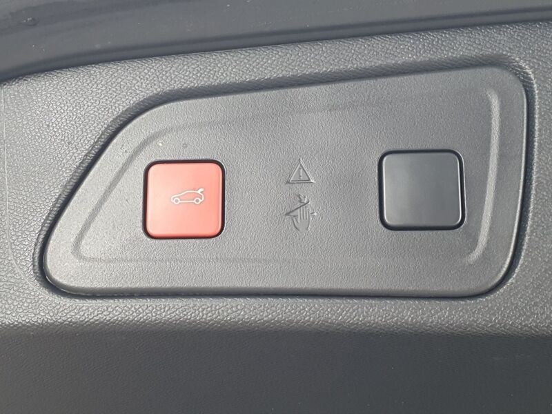 More views of Citroen C5 Aircross