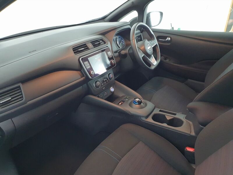 More views of Nissan Leaf