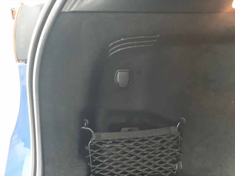 More views of Mercedes-Benz EQA