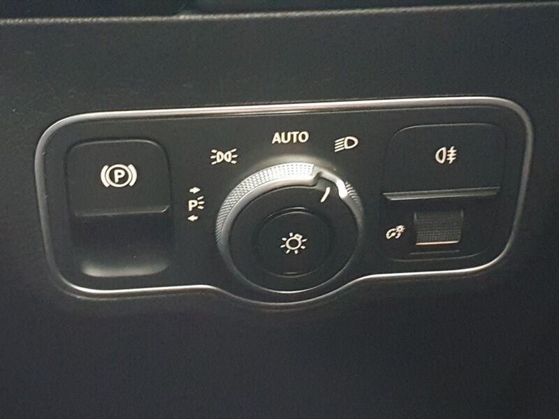 More views of Mercedes-Benz EQA