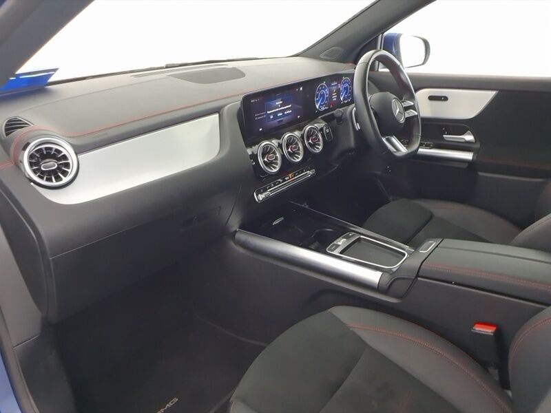 More views of Mercedes-Benz EQA