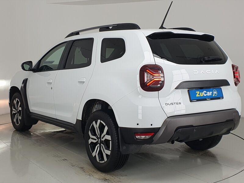More views of Dacia Duster