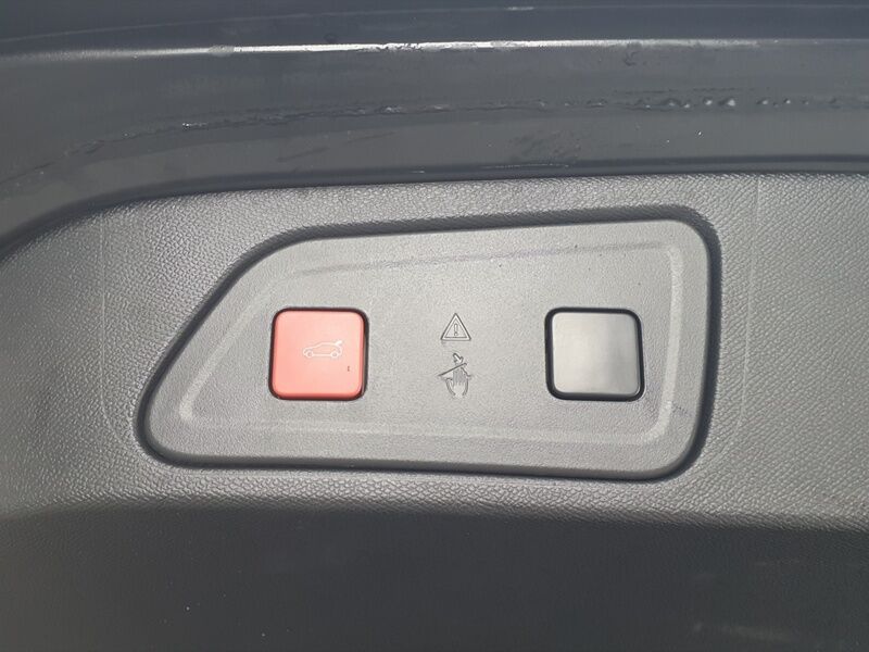 More views of Citroen C5 Aircross