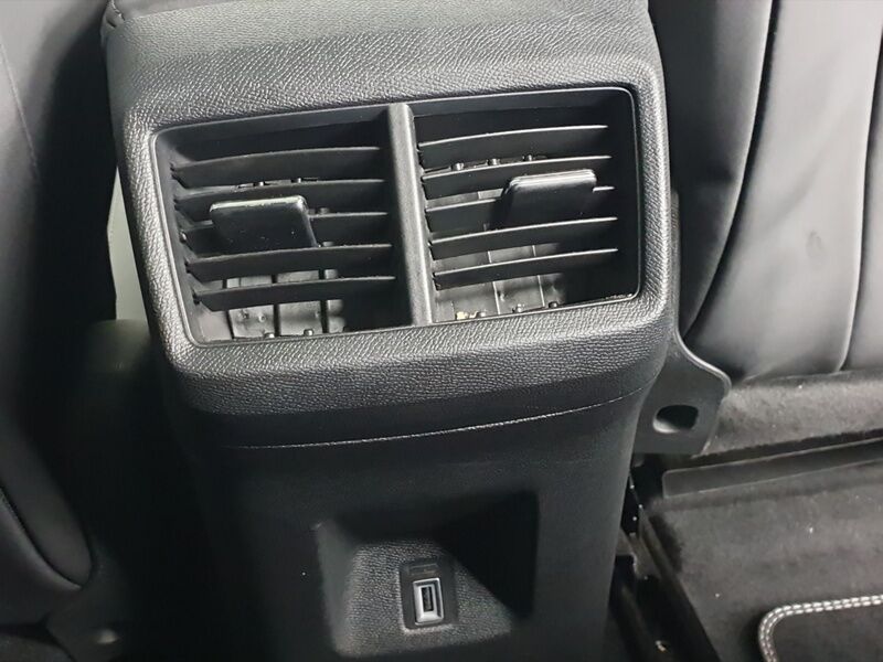 More views of Citroen C5 Aircross