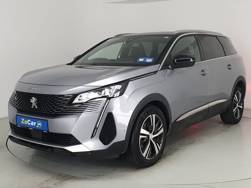 More views of Peugeot 5008