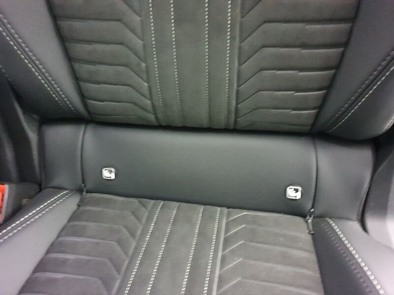 More views of Peugeot 5008