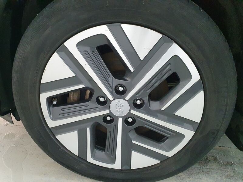 More views of Hyundai KONA