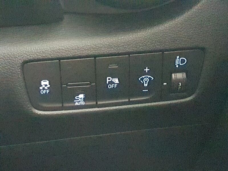 More views of Hyundai KONA