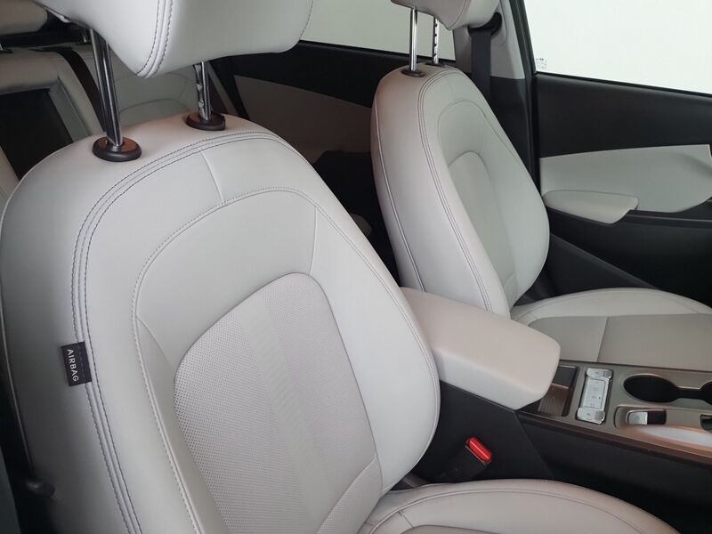 More views of Hyundai KONA