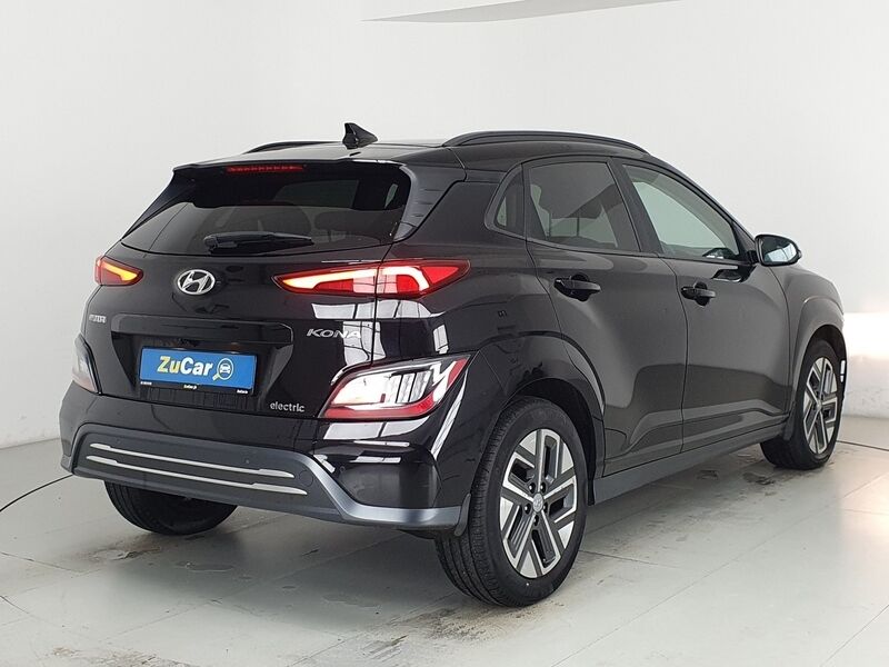 More views of Hyundai KONA